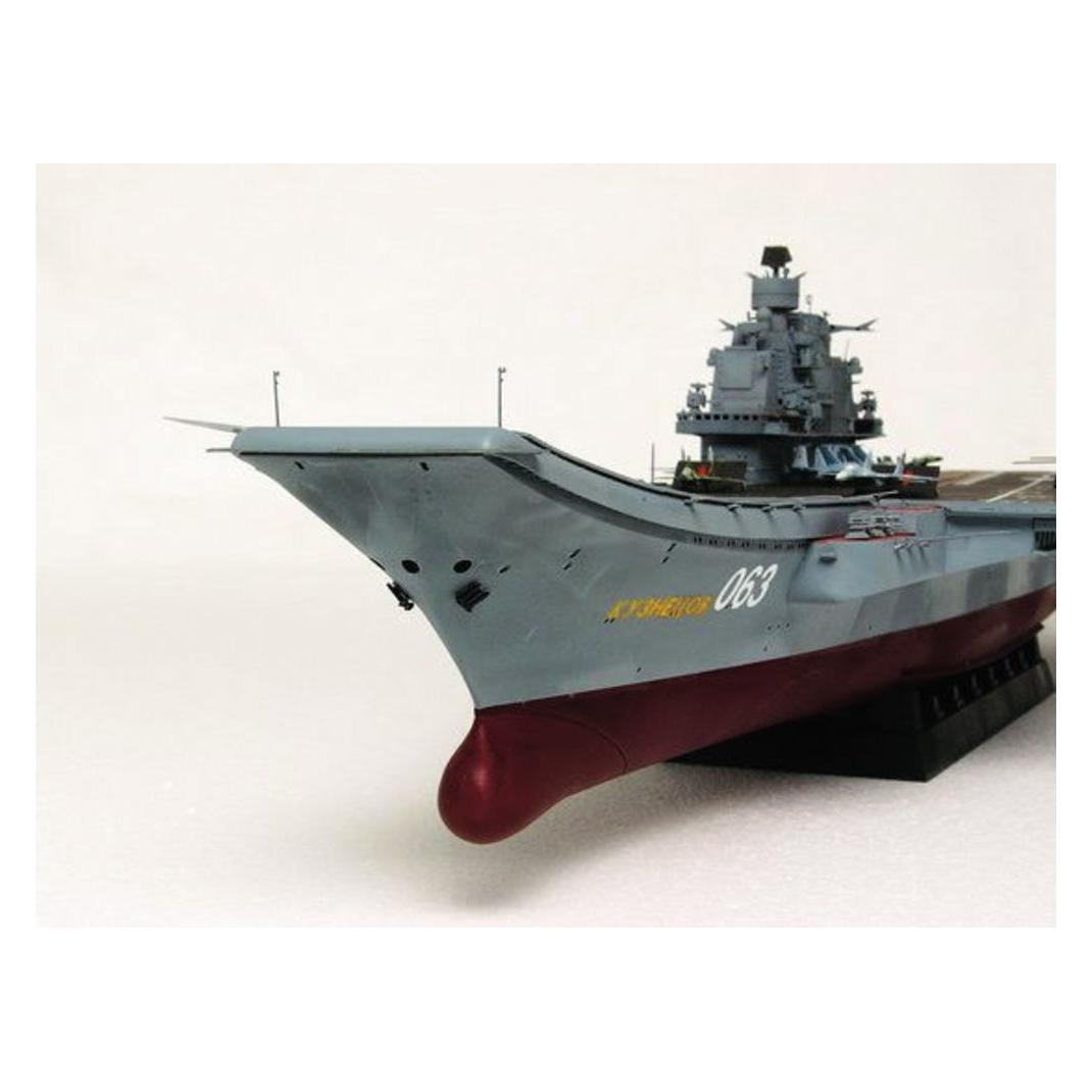 Trumpeter USSR AC Admiral Kuznetsov (05606)