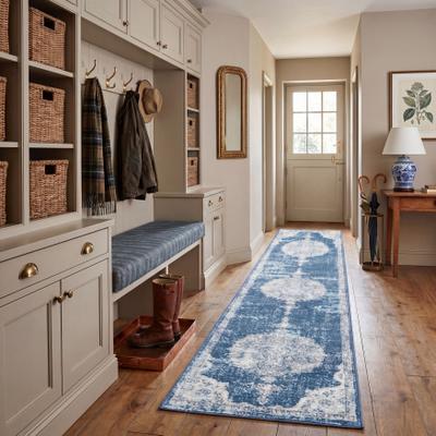 SAFAVIEH Brentwood Dottie Traditional Oriental Rug