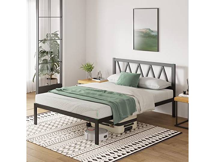 Novilla Bettgestell Metallbett 150x200 cm mit Lattenrost Metallrahmenbett Bettgestell mit Kopfteil-Design Ehebett Gästebett Schwarz