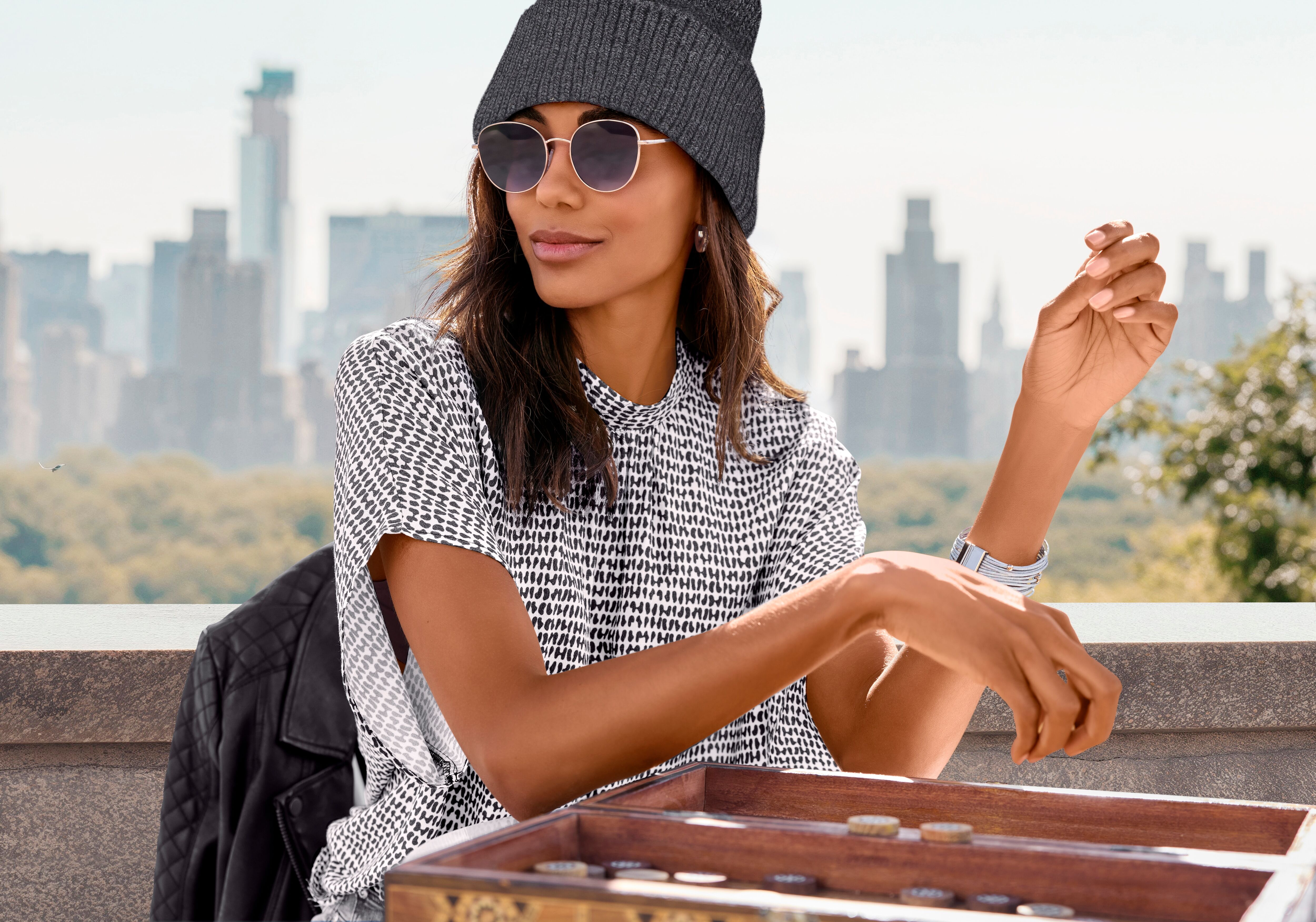 Strickmütze LASCANA "Beanie", Damen, grau (anthrazit), Kunstfaser, unifarben, Basic, Mützen Strickmütze, mit Umschlag, Wintermütze, Herbstmütze, Mütze, Feinstrick anthrazit Einheitsgröße