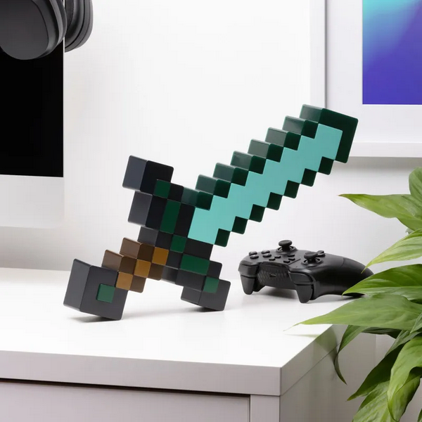 Paladone Minecraft Diamond Sword Valaisin (PP12711MCF)