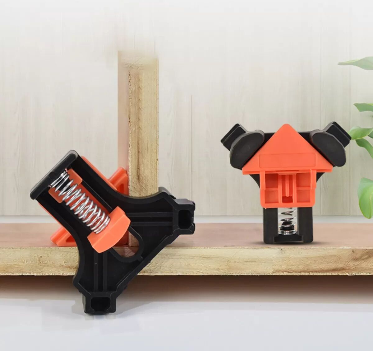 INF Pince d'angle pour menuiserie 90 degrés - Pack de 4 ABS à ressort avec faces en caoutchouc, multicolore