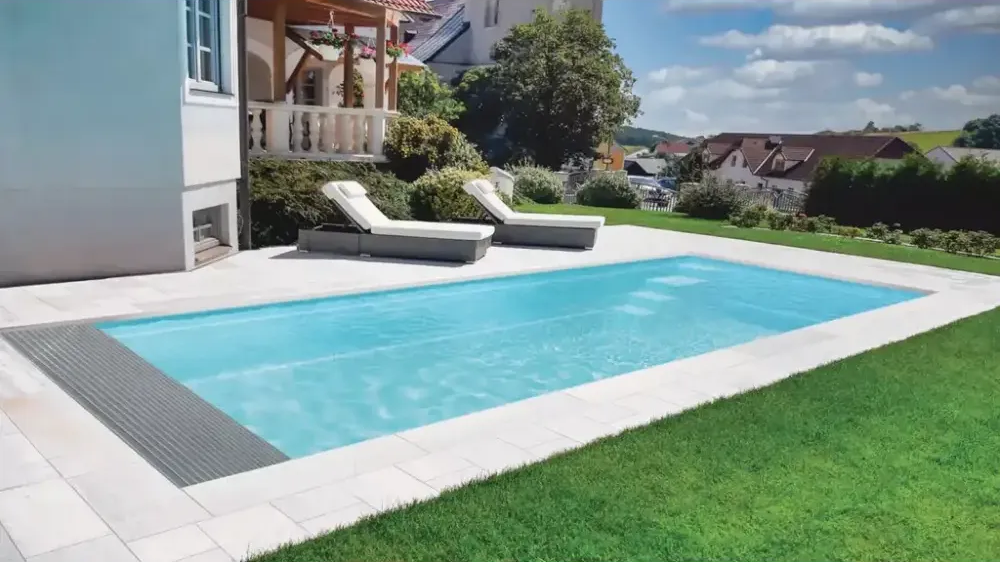 Pooltime Leisurepools Encore™ Hög vattenlinje 3×5-7m / 1.45m djup