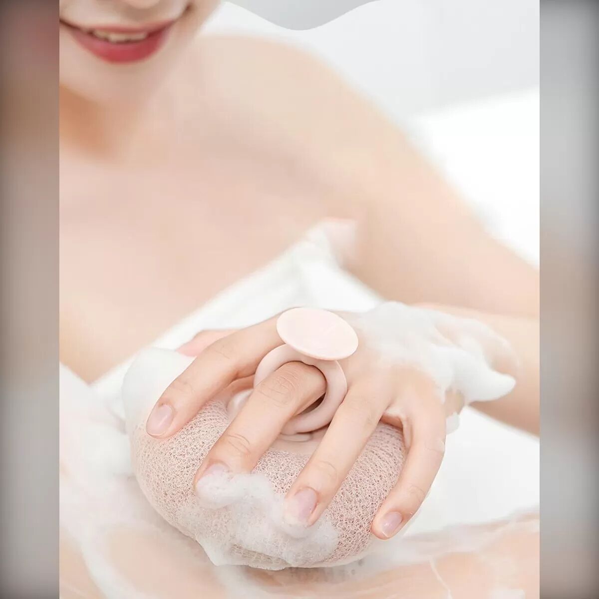INF Éponge de bain tournesol à ventouse : boule de douche exfoliante en nid d'abeille pour femmes Vert+Violet