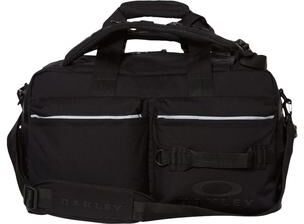 Oakley FOS900548 50L Utility Duffel Bag in Blackout   polyester/nylon