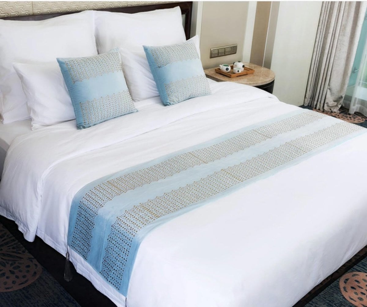 Robuuste Europese Fluwelen Bedloper voor Slaapkamer Decoratie