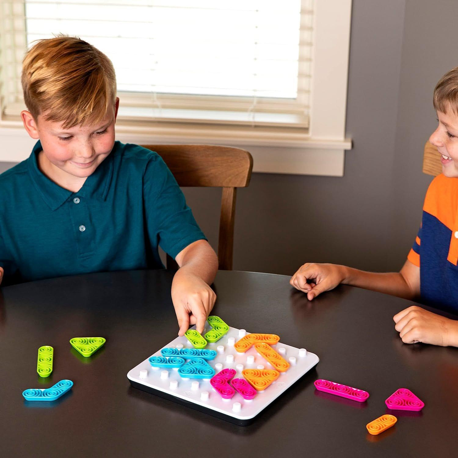 Tomy Gridblock strategisch gezelschapsspel voor kinderen