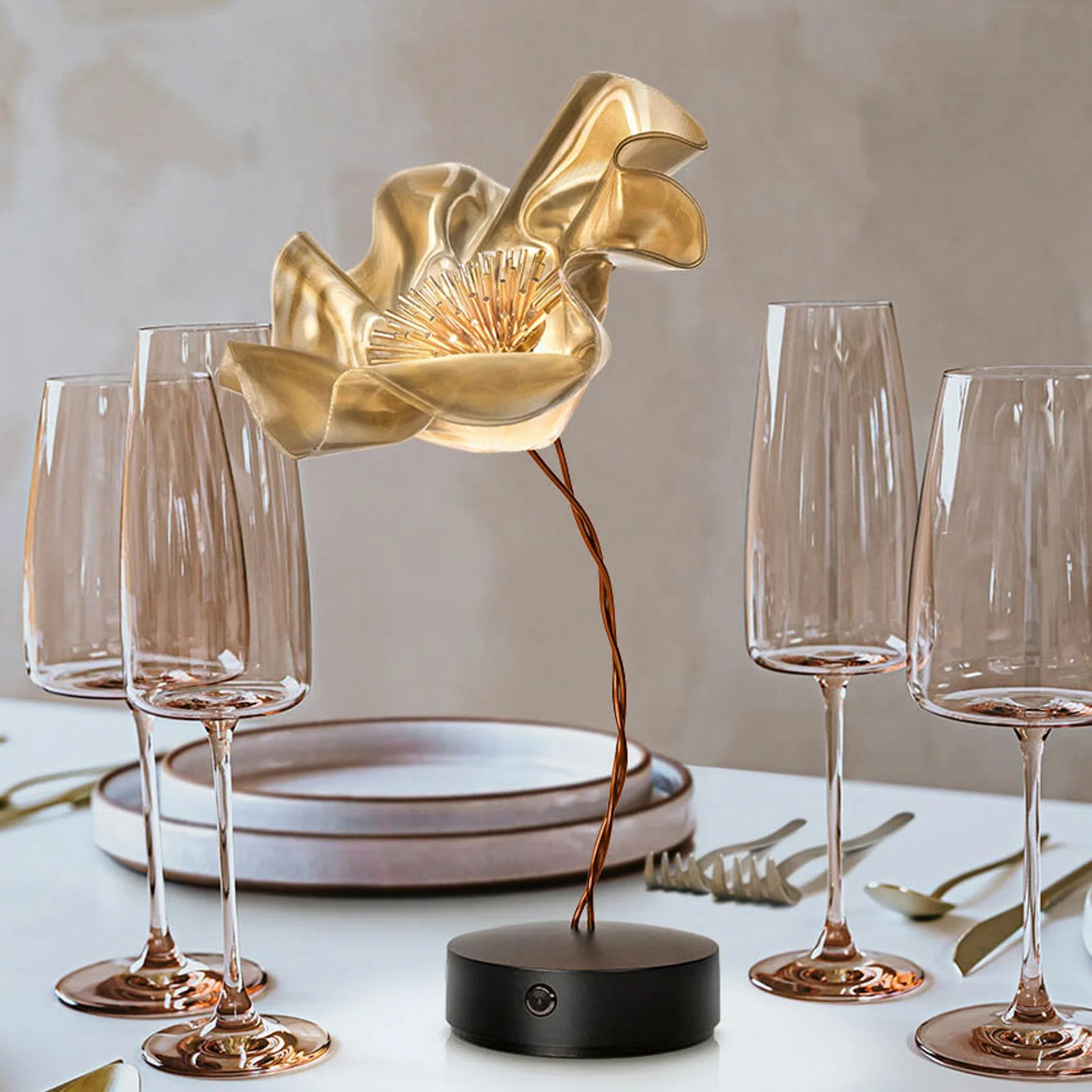 Slamp Lafleur Oplaadbare Tafellamp - Black/Golden - Designer Kunststof