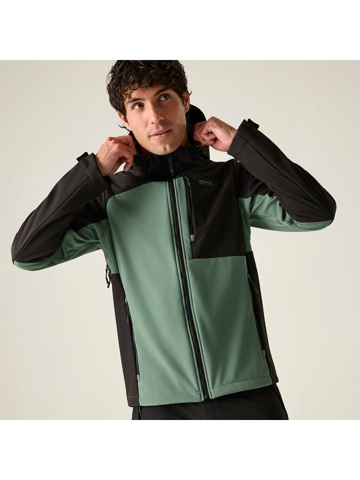 Regatta Softshelljacke "Hewitts" in Grün - 4XL