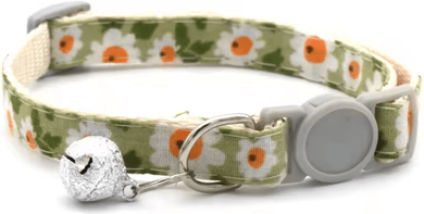 Inspire Curations DaisyCharm Adjustable Pet Bandana Collar Floral Breakaway Scarf For Cats & Small Dogs green