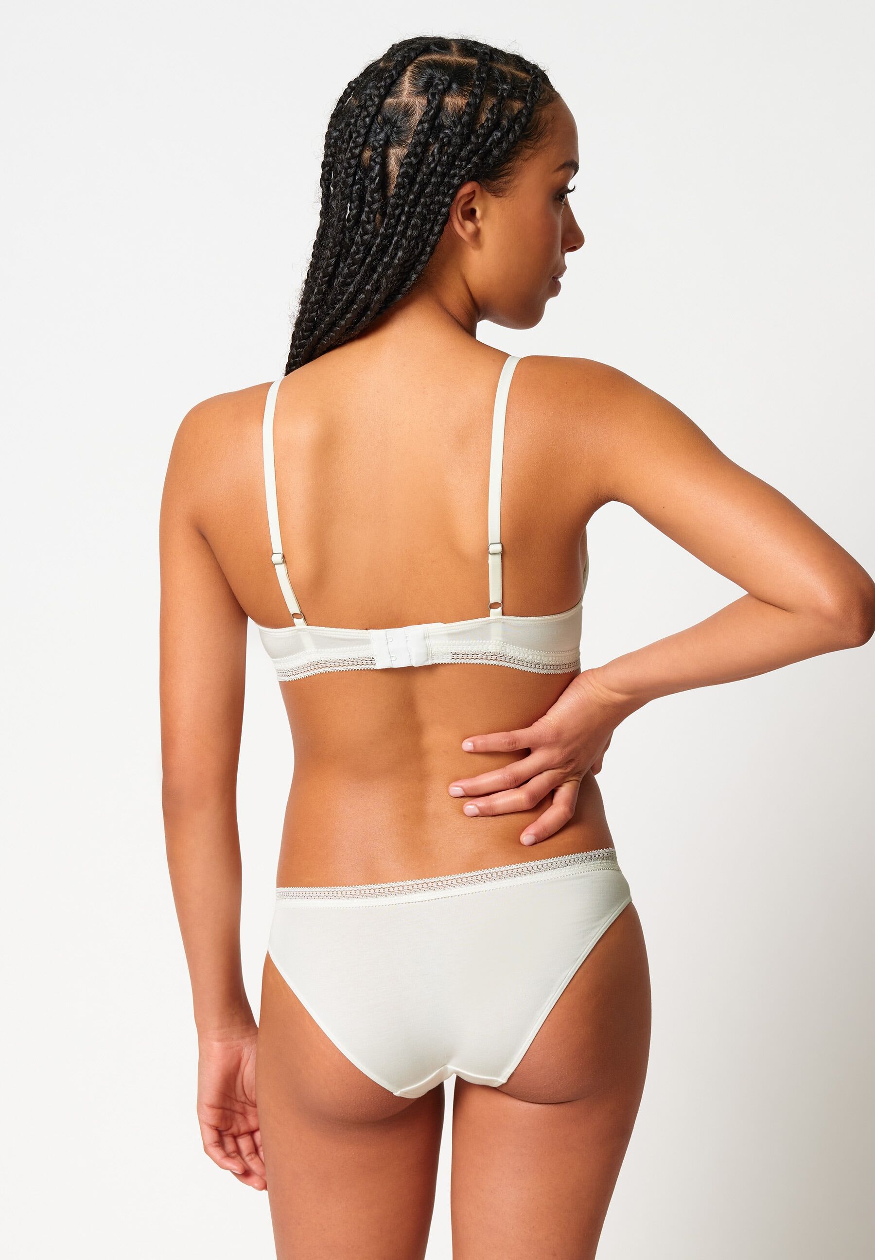 Skiny "Natural Beauty" bequem, atmungsaktiv, elastisch, mit Spitze ivory 85, Cup D