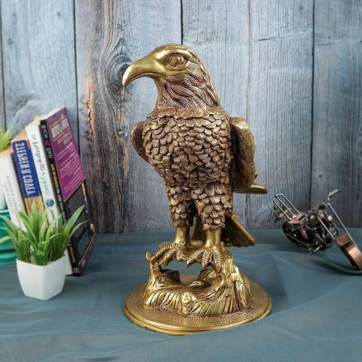 Handgemaakt Messing Adelaar Beeld - Havik Sculptuur - Goud - Hoogte: 34 cm