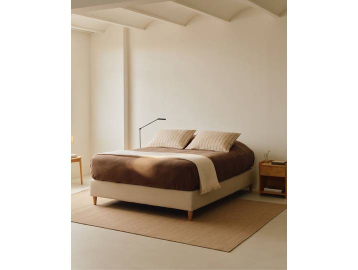 Lit tapissé beige 140 × 200 cm avec tissus naturels
