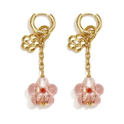 Paar Ohrhänger ADELIA´S "LIVAYA Ohrringe Ohrhänger aus Edelstahl mit rosa Blumenanhängern", Damen, Gr. Damen, Edelstahl, rosa, Ohrringe, trendig mit goldfarbenen Creolen und rosa Blumenanhängern