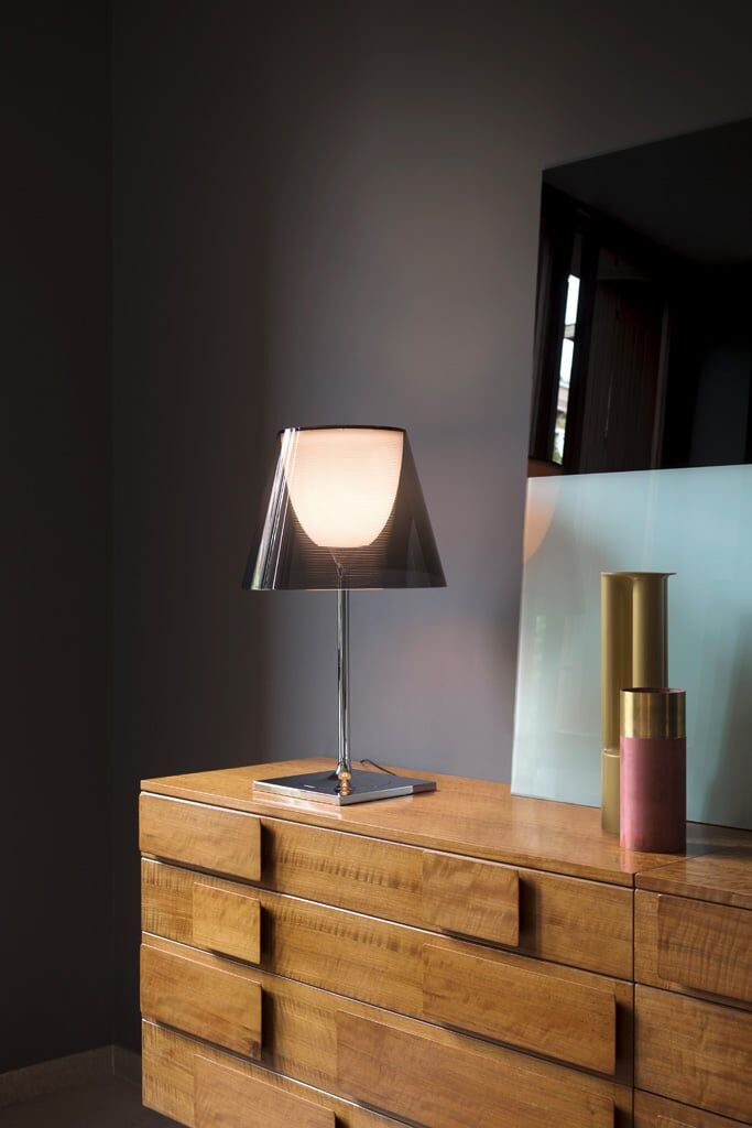 Flos KTribe T1 Tischleuchte (fumée) fumée