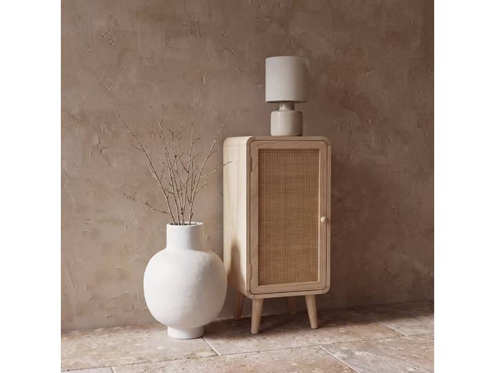 Petit meuble de rangement en cannage
