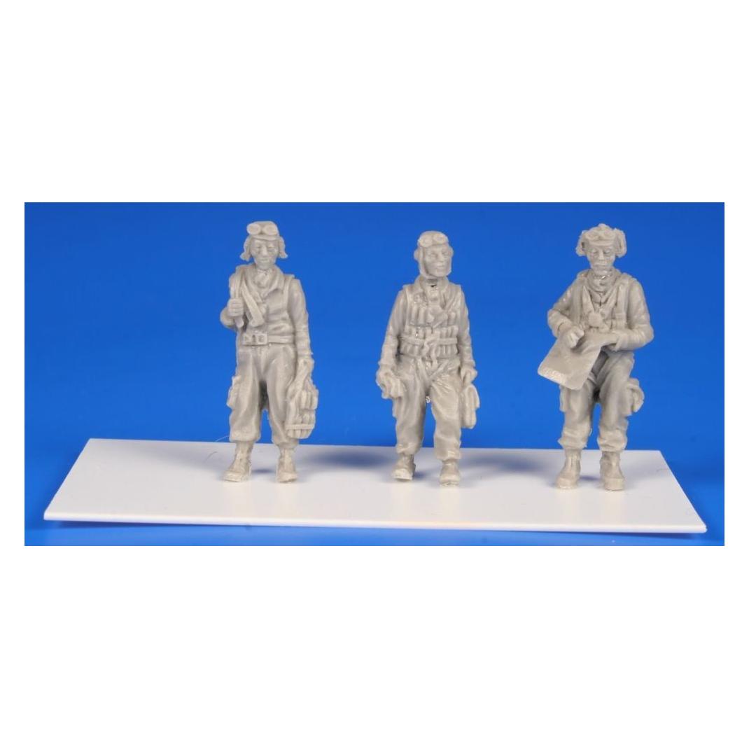 CMK Japanese Army AF Bomber Crew MembersWWII (3 fig.) (129-F72289)