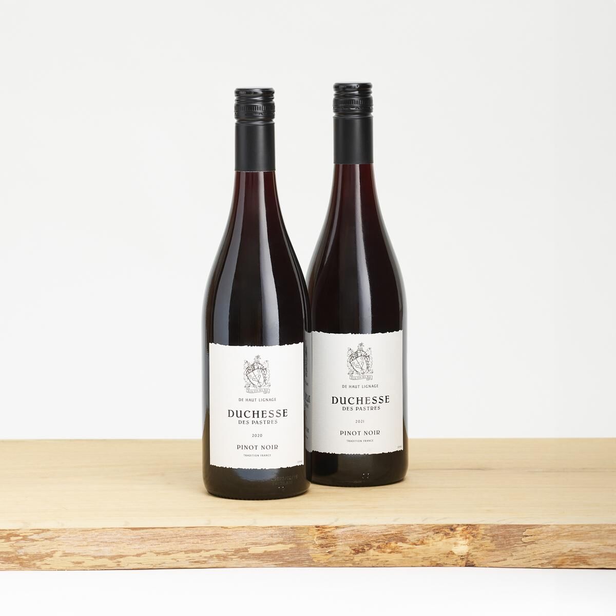 2 fl. Duchesse Des Pastres, Pinot Noir, HVE  Send Blomster  Interflora