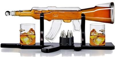 Bezrat Gun Decanter With 2 Glasses