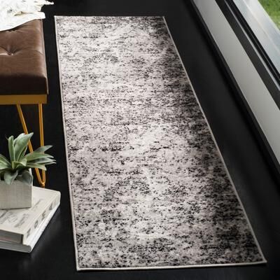 SAFAVIEH Skyler Nemesia Modern Rug