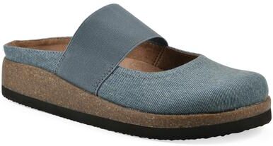Women's Bassi Mary Jane Footbeds Clog by White Mountain in Vintage Blue Fabric (Size 7 M)