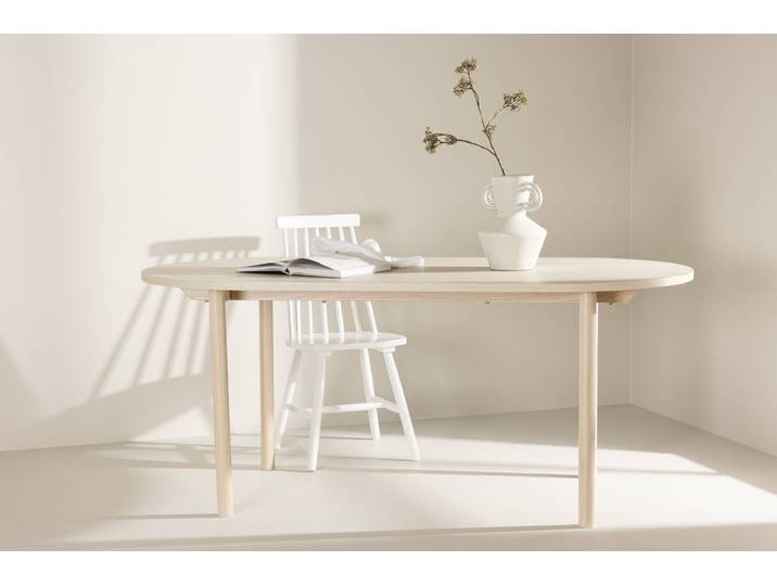 Esstisch Seaside - ovaler Esstisch mit klarer Linie und ruhiger Ausstrahlung - Weißwash - Luxusbetten24