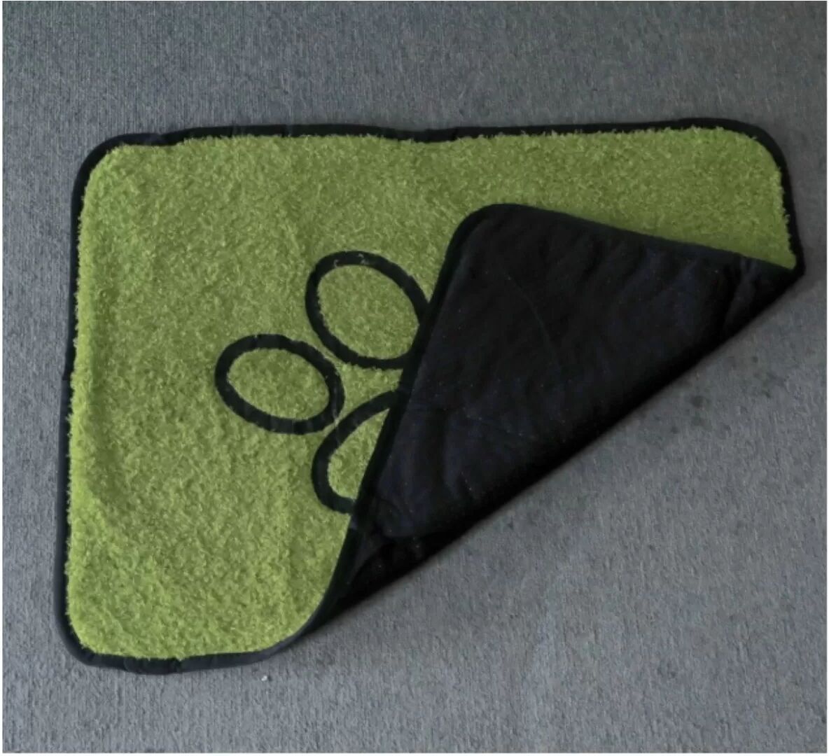 INF Kunstrasen-Pee-Pad – Waschbare, atmungsaktive, wasserdichte Trainingsmatte mit TPU-Schicht und rutschfester Unterseite M