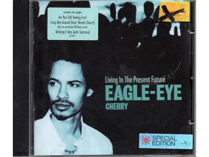 Living in the Present Future [Import anglais]