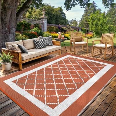 Garvee Modern Bordered Diamond Waterproof Outdoor Rug