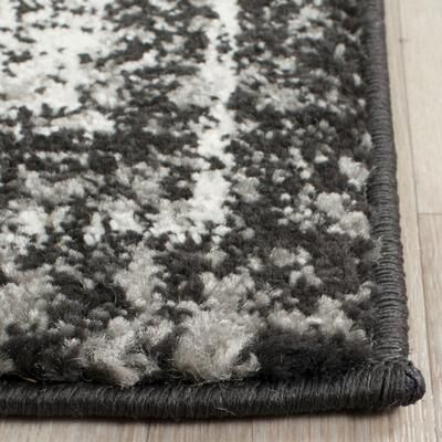SAFAVIEH Evoke Adele Vintage Oriental Distressed Rug