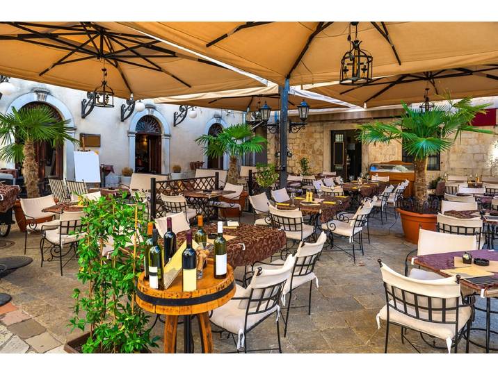 Papermoon Restaurant