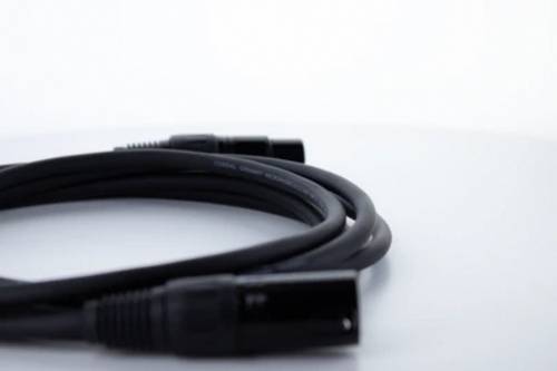 Cordial EM 1 FM XLR Verbindungskabel [1x XLR-Buchse 3 polig - 1x XLR-Stecker 3 polig] Schwarz