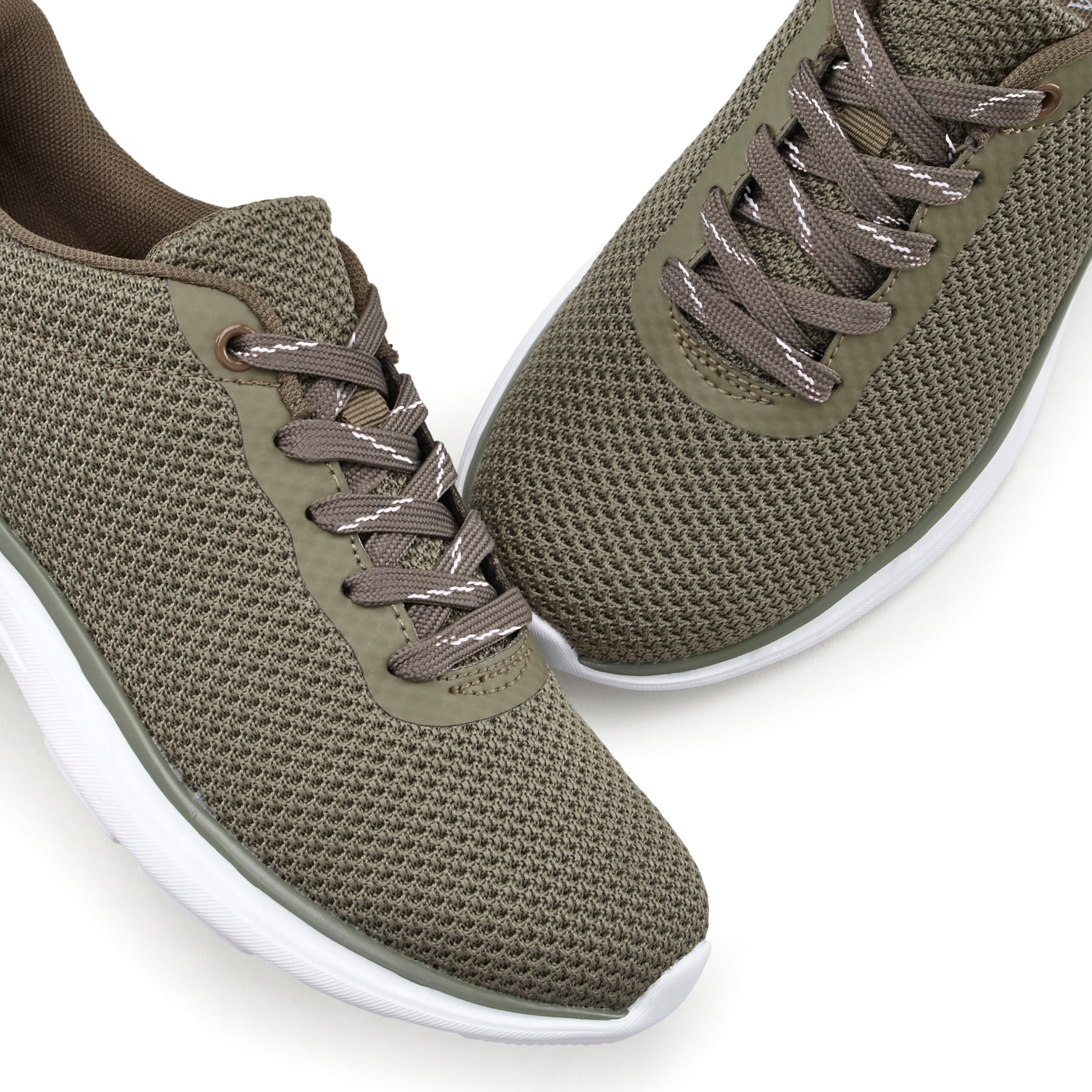 Sneaker LASCANA "Turnschuhe", Damen, Gr. 38, Textil, grün (olivgrün), Obermaterial: 100% Textilmaterial. Decksohle: 100% Textilmaterial. Futter: 100% Textilmaterial. Laufsohle: 100% Synthetik, unifarben, Basic, Schuhe Sneaker, Schnürhalbschuh, Halbschuh, 