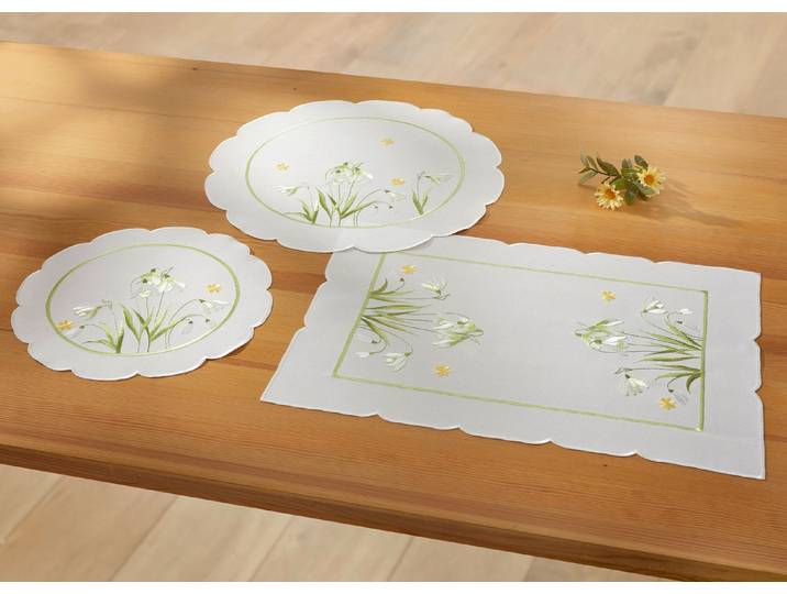 Bestickte Tisch- und Raumdekoration mit Schneeglöckchen-Dessin, Sekt-Bunt, Größe 300 (2 Deckchen rund, ø 30 cm)