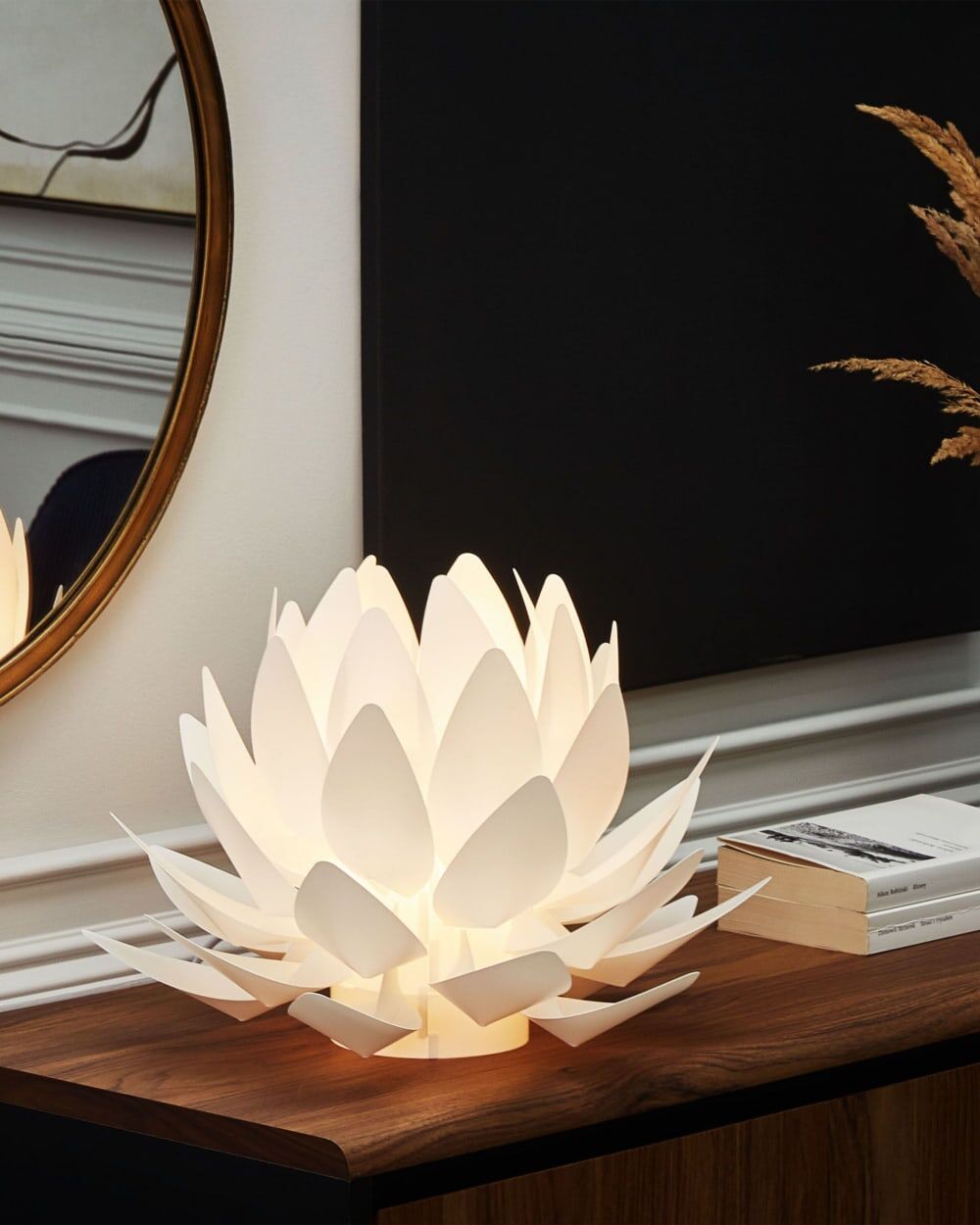 Beliani Lámpara de mesa flor  blanco