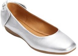 Women's The Delia Slip On Flat by Comfortview in Silver (Size 11 M)