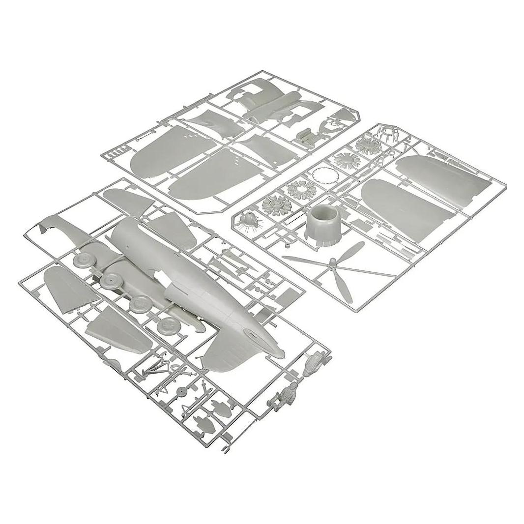 Revell Vought F-4U-1D Corsair (REV 04781)