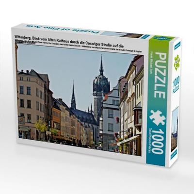 CALVENDO Puzzle Wittenberg, Blick vom Alten Rathaus durch die Coswiger Straße auf die Schlosskirche 1000 Teile Puzzle quer | 1000 Teile Lege-Größe 64