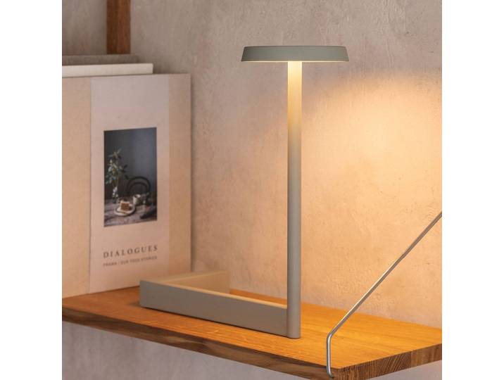 Vibia Designer Tischlampe Flat, dimmbar, grün, für Wohn- / Esszimmer, Metall, Modern, Tischlampe
