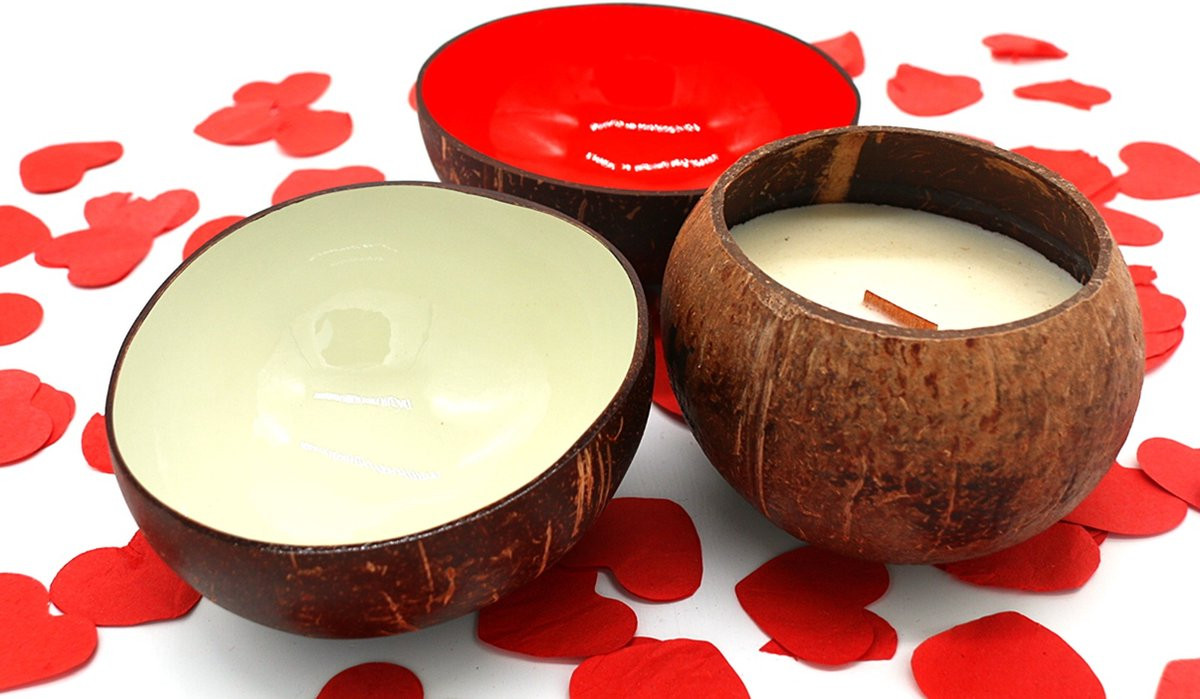 Cocohana Cadeauset met 2 Kokosnootkommen en 1 Coconut Lime Geurkaars