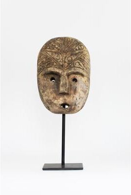 G6 Collection Wooden Primitive Tribal Timor Ancestral Mask with Head Carving on Stand Statue Hand Carved Sculpture Handmade Figurine Gift