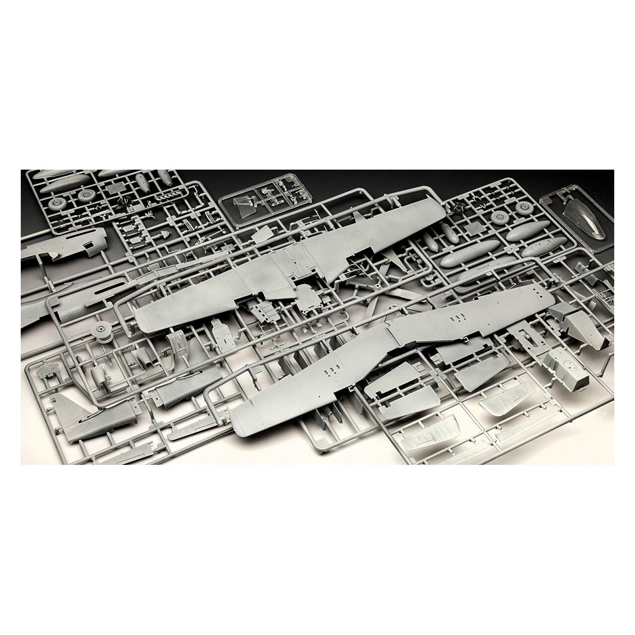 Revell P-51D-5NA Mustang (early version) (03944)