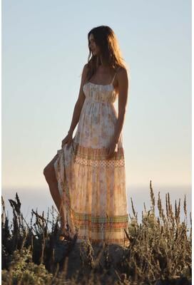 O'Neill s Lillie Maxi Dress in Tapioca, Size Medium, Viscose