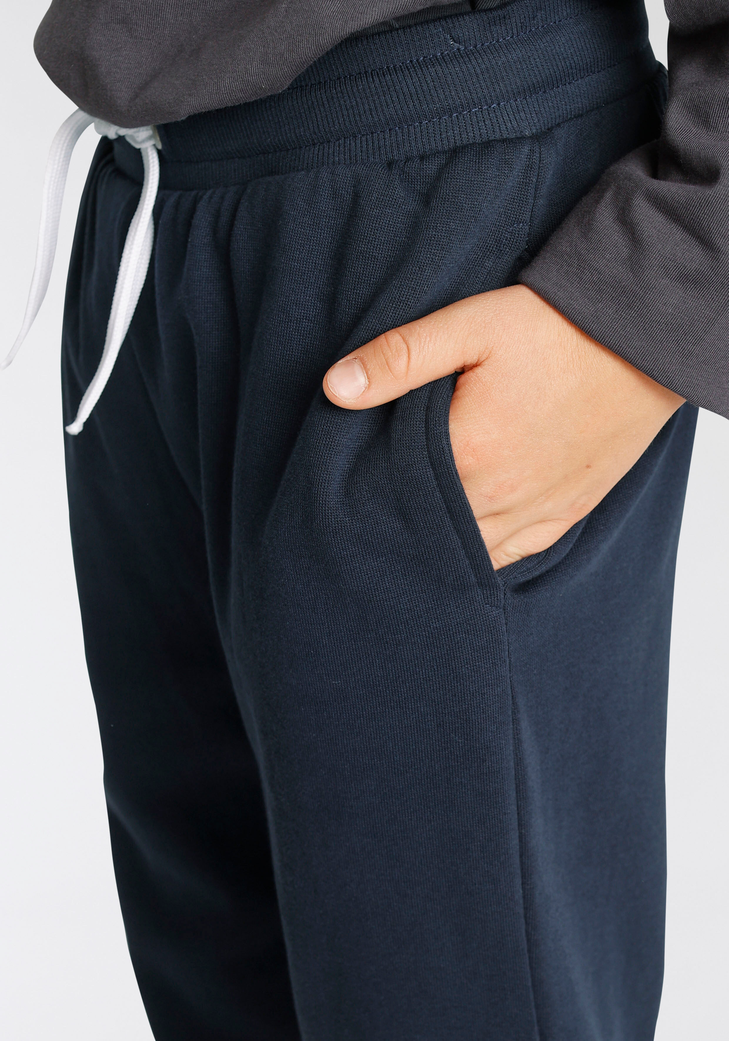 Jogginghose KIDSWORLD "2er Pack Jogginghosen", Mädchen, Gr. 164/170, N-Gr, blau (braun, marine), angeraute Sweatware, Obermaterial: 100% Baumwolle, unifarben, Basic lang, Hosen Jogginghose, 2 Jogginghosen in einer Packung, lockere Passform braun, marine 1