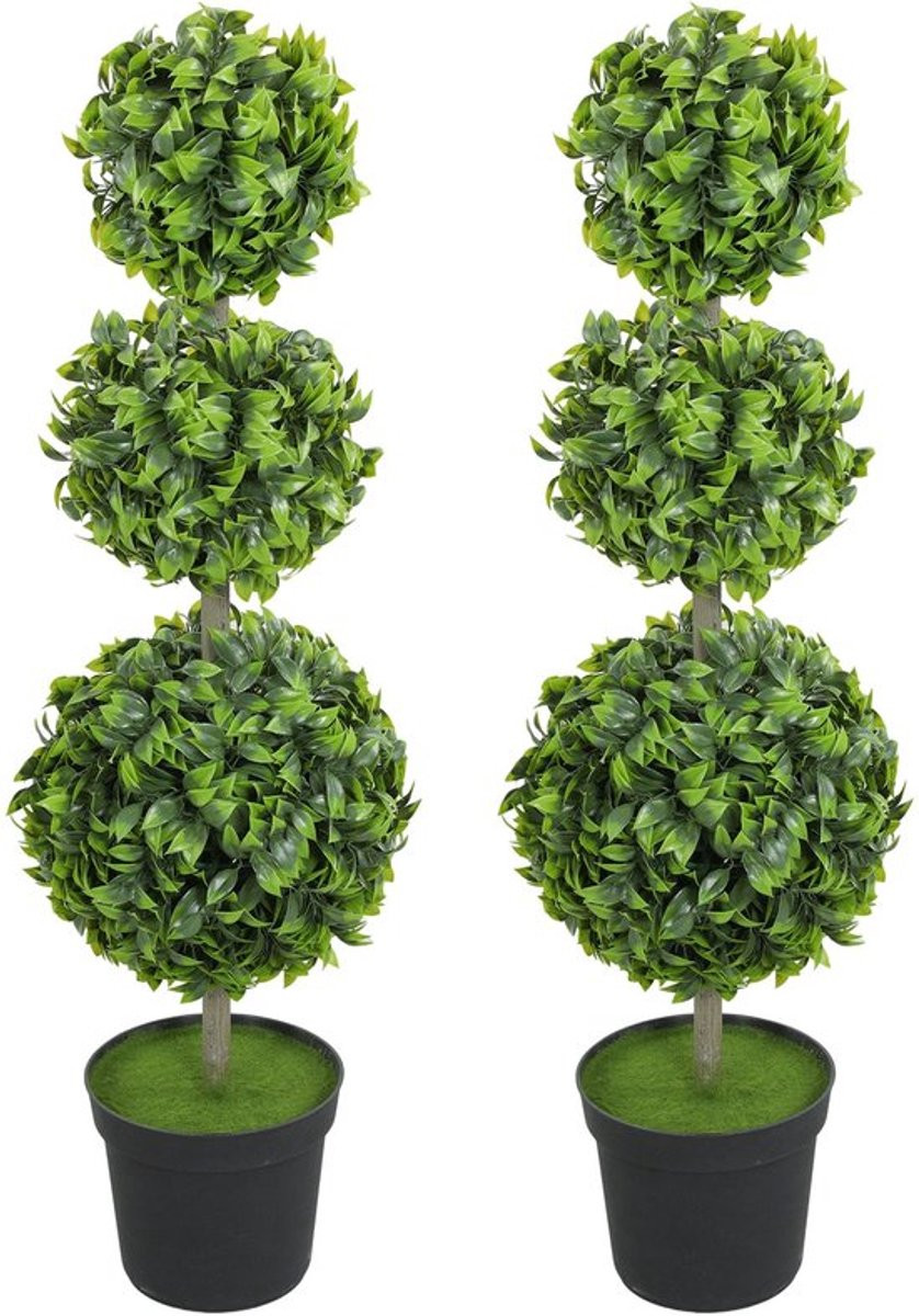 Groene kunstplant in pot met realistische bladeren
