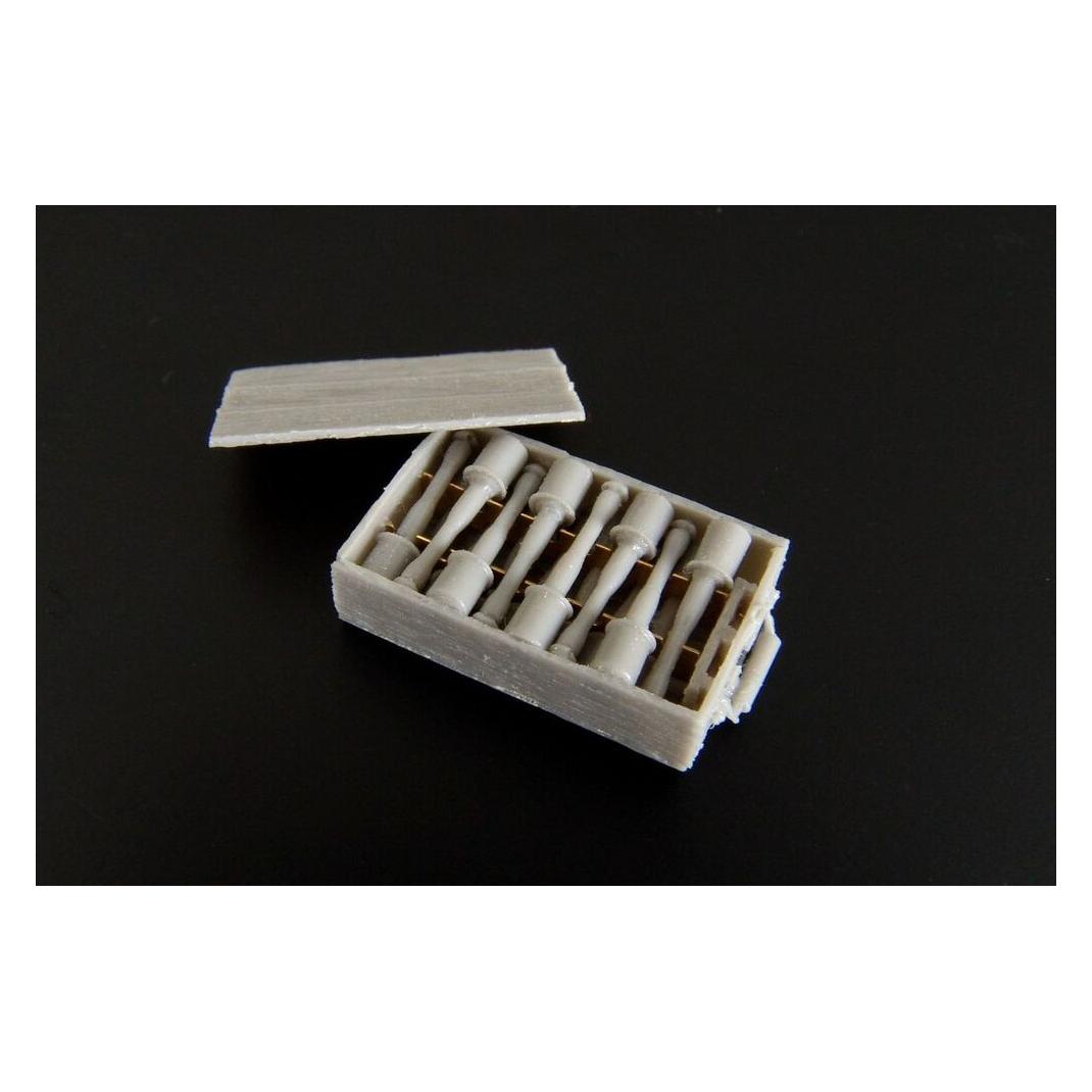Hauler german hand grenades stielhgr 24 and box (30-2 pcs) (HLU35070)