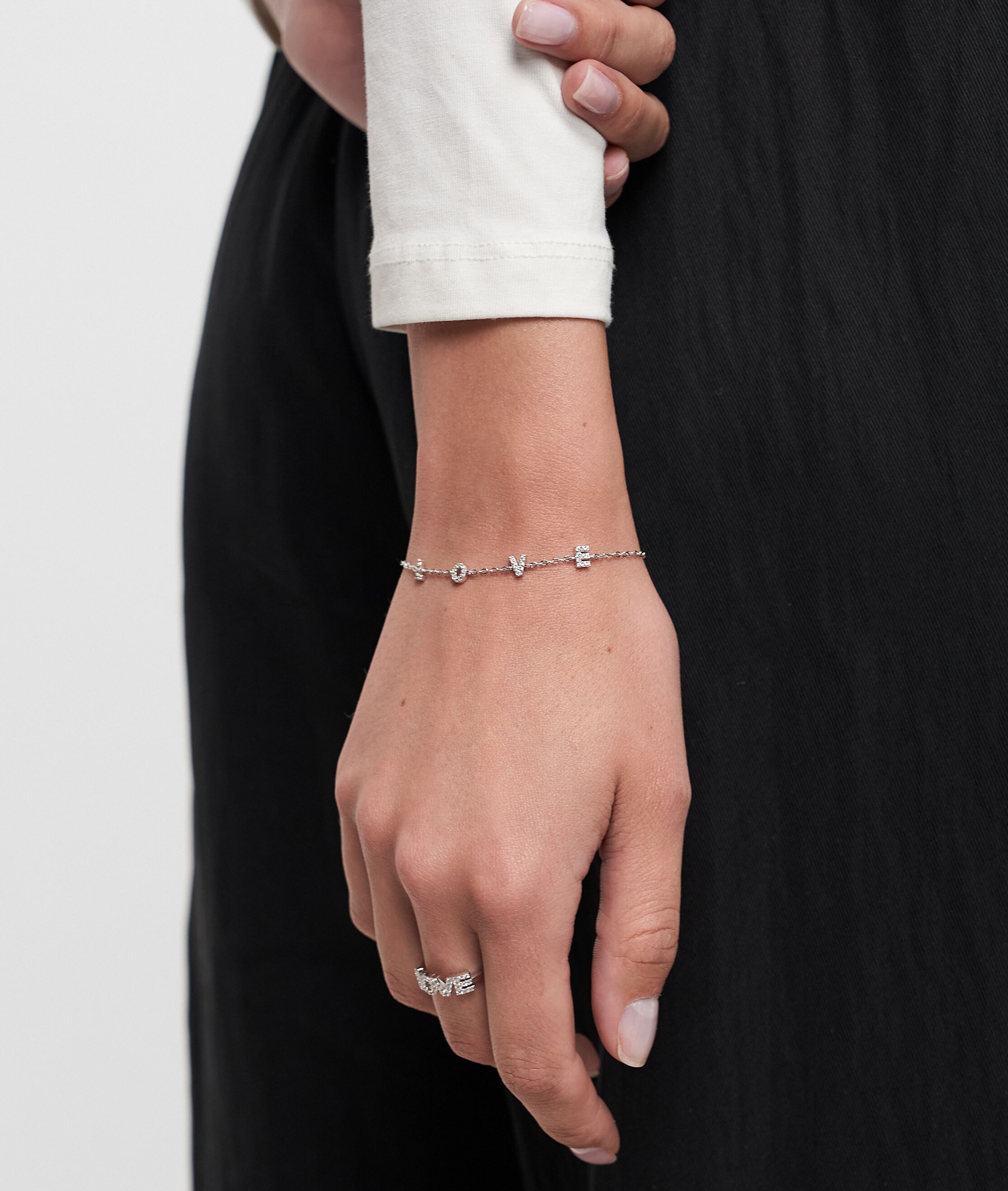 Silberarmband TAMARIS "Schmuck Geschenk Silber 925 Armkette Love Letters", silber (silberfarben, kristallweiß, kristallweiß), Armbänder, Damen, 21cm, Silber 925 (Sterlingsilber), Silberarmband, mit Zirkonia (synth.)
