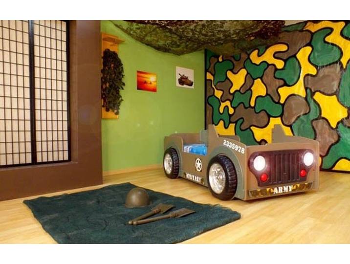 JVmoebel Kinderbett Jeep Kinderbett aus MDF in Braun und Grün mit Matratze (1-tlg., Bett), Made in Europa