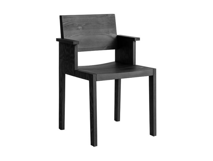 Vaarnii Fauteuil à accoudoirs 016 Maasto Dining Armchair Pin teinté noir