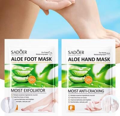 Inspired Finds SADOER Aloe Vera Foot Mask Exfoliating Foot Peeling Mask And Hydrating Hand Mask For Smooth Soft Skin foot Mask 1 Pair